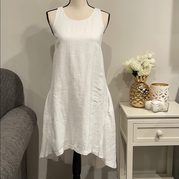 Banana Republic Dresses & Skirts - Banana Republic White Sleeveless Linen Dress 0